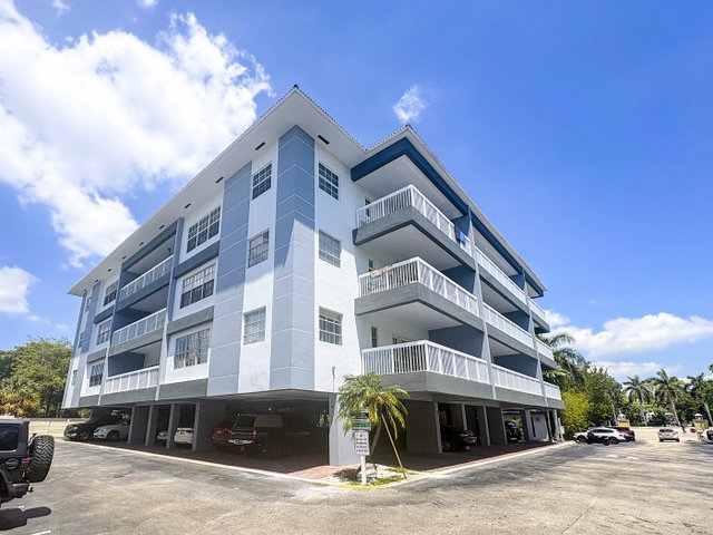 Village at Harbor Beach Condo photo 3